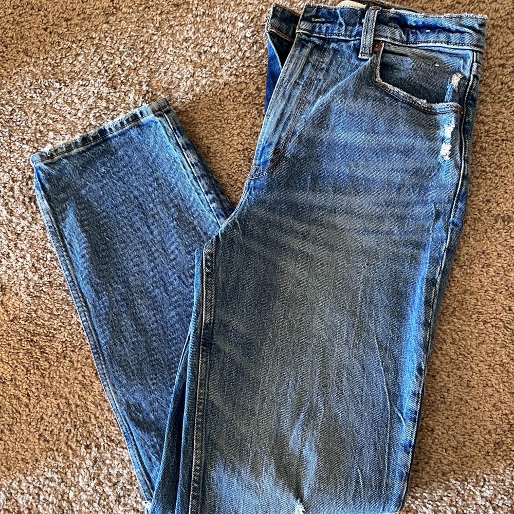 Abercrombie 90’s Ultra High Rise - Medium Wash (NWOT)